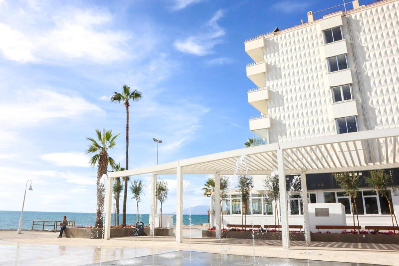 Fay Victoria Beach Rincon de la Victoria Exterior photo